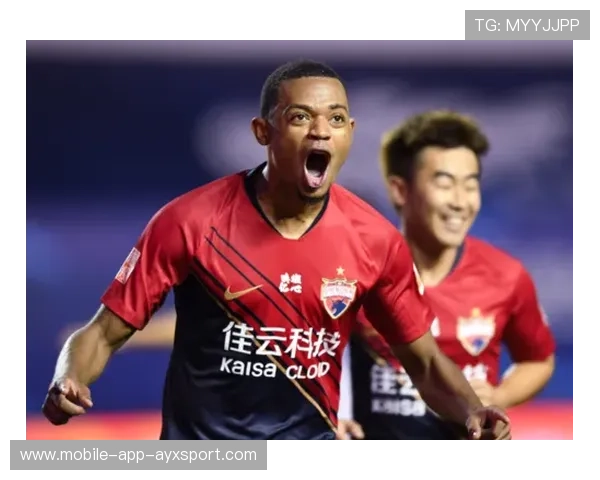 多特青训新秀替补登场即有表现——绿茵未来之光在替补席发光