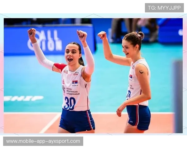 中国女排对战塞尔维亚：关键局惊险取胜