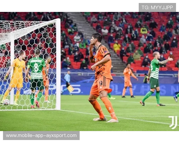 禁区外劲射穿透人群直挂网窝成精彩